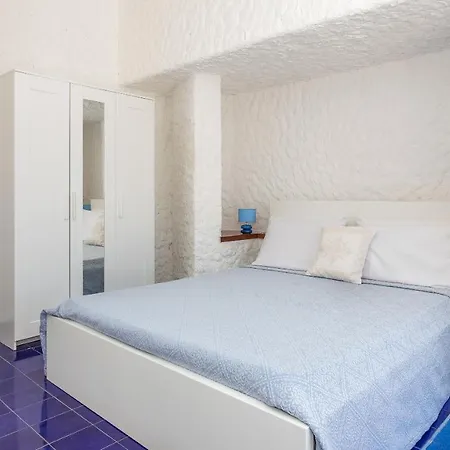 Welcomely - Lisa * Olbia